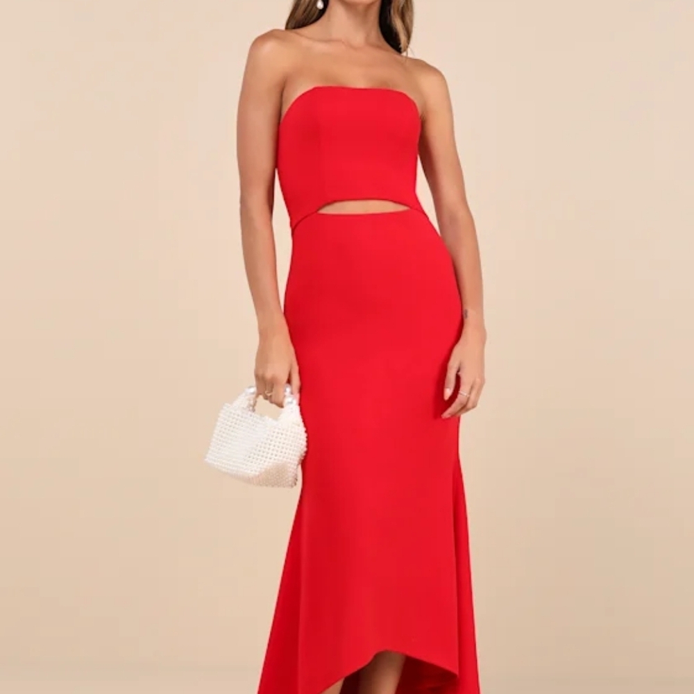 Elegant Red Strapless Dress